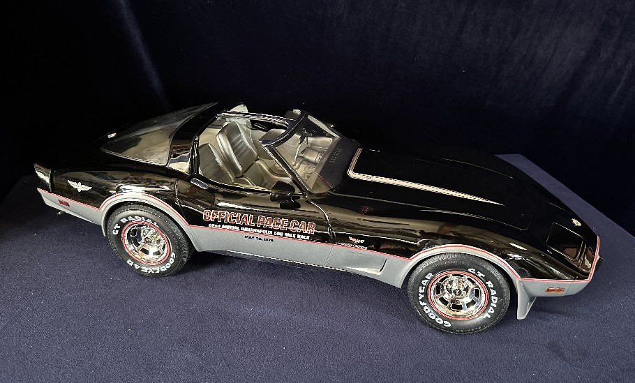 Corvette C3 1978 Pace Car Monogram 1:8